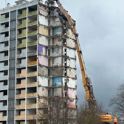 démolition du bâtiment bretagne à Maubeuge 
