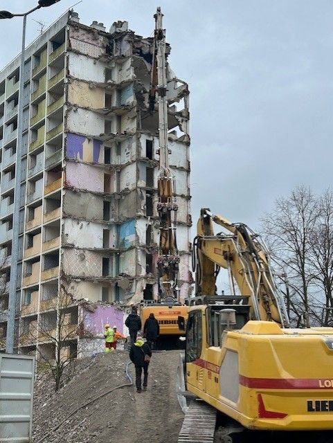 démolition du bâtiment bretagne à Maubeuge 