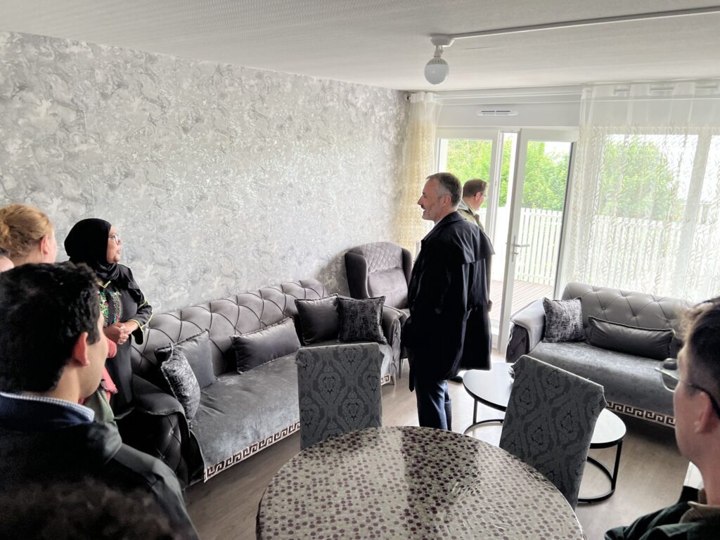 inauguration de la réhabilitation du bâtiment flandres - visite de logement