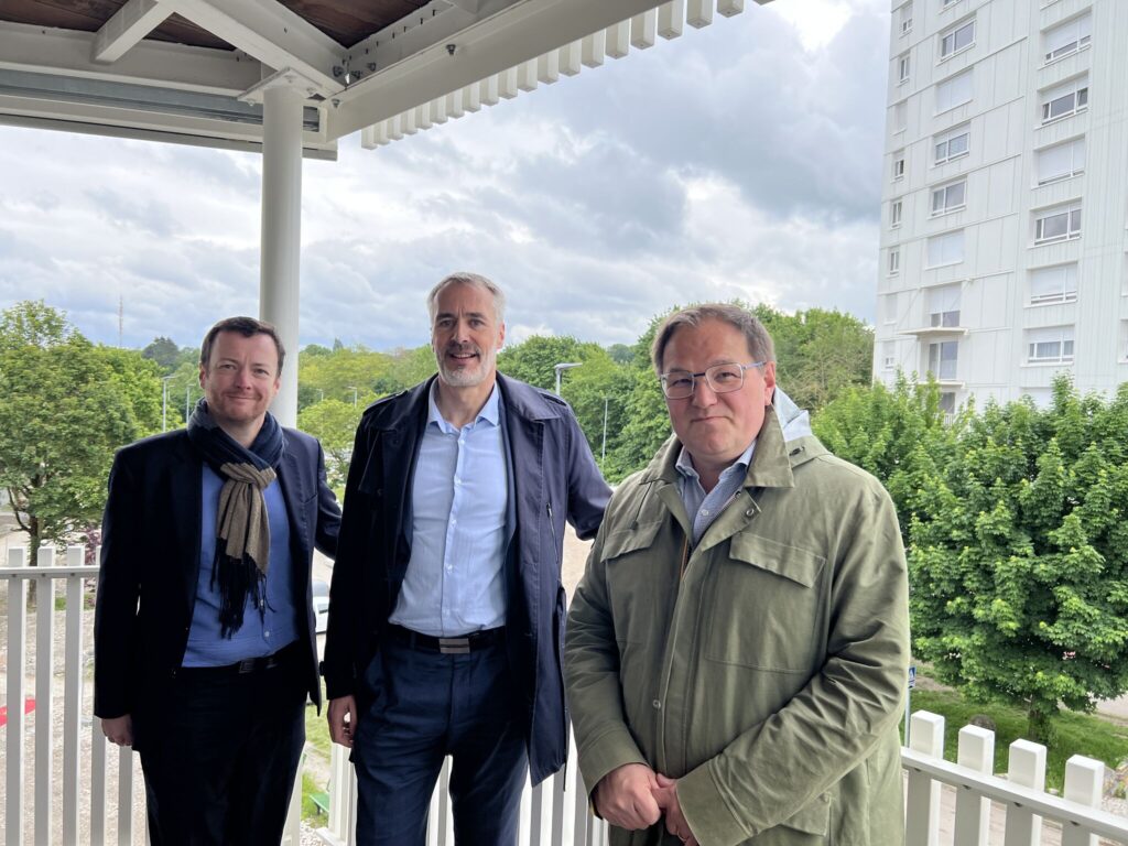 inauguration de la réhabilitation du bâtiment flandres - visite de logement